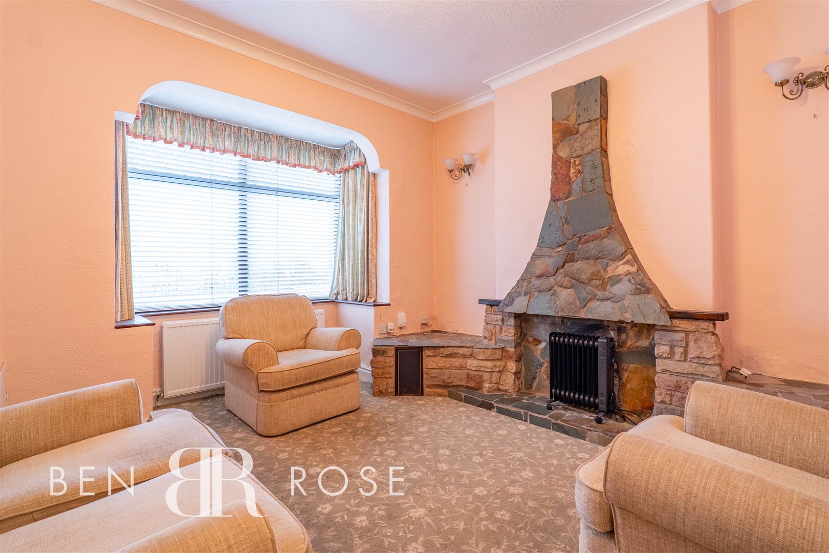 2 bed property in Walletts Road, Chorley